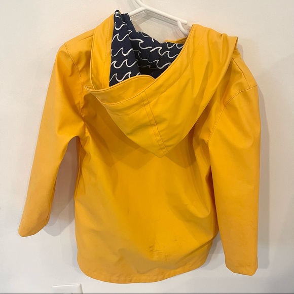 Cat and Jack yellow lined raincoat size 5T - Picture 2 of 8
